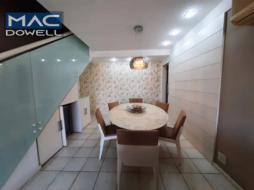 Apartamento com 5 quartos à venda, 341m2 em Icaraí, Niteroi - RJ - imagem 5 Foto 5 de Apartamento com 5 quartos à venda, 341m2 em Icaraí, Niteroi - RJ