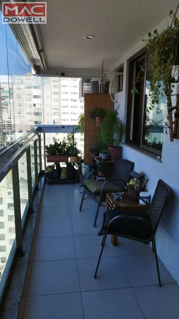 Foto 2 de Apartamento com 2 quartos à venda, 90m2 em Icaraí, Niteroi - RJ