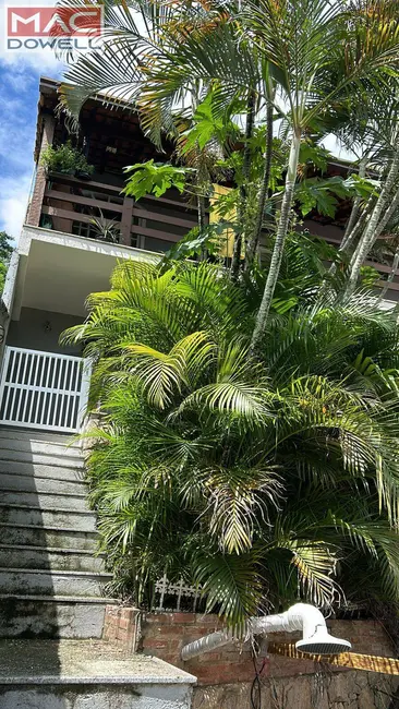 Foto 4 de Casa com 3 quartos à venda, 250m2 em Piratininga, Niteroi - RJ