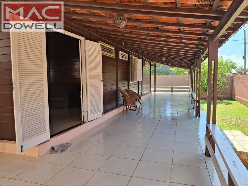 Foto 5 de Casa com 7 quartos à venda, 450m2 em Parnamirim - RN