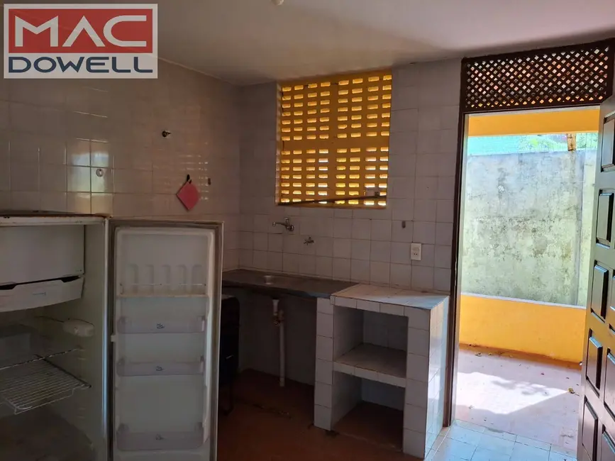 Foto 5 de Casa com 4 quartos à venda, 900m2 em Parnamirim - RN