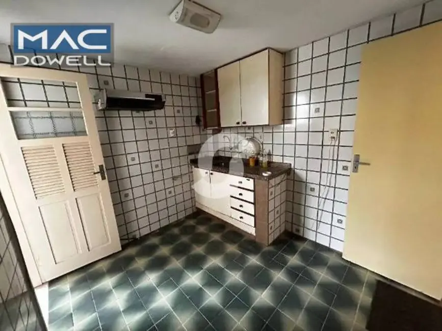 Foto 8 de Apartamento com 2 quartos à venda, 85m2 em Icaraí, Niteroi - RJ