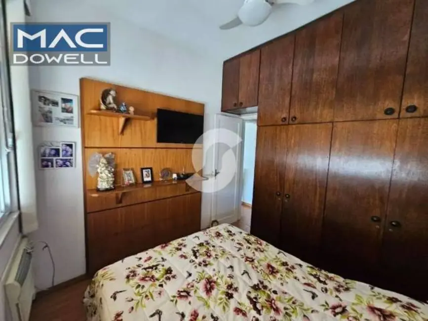Foto 2 de Apartamento com 2 quartos à venda, 66m2 em Icaraí, Niteroi - RJ