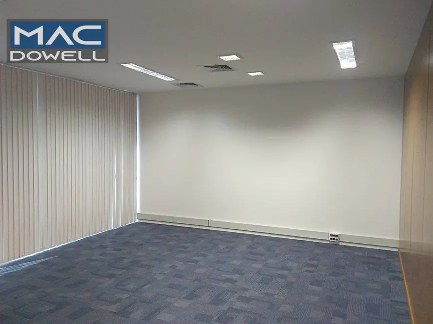 Sala Comercial para alugar, 177m2 em Centro, Rio De Janeiro - RJ - imagem 7 Foto 7 de Sala Comercial para alugar, 177m2 em Centro, Rio De Janeiro - RJ