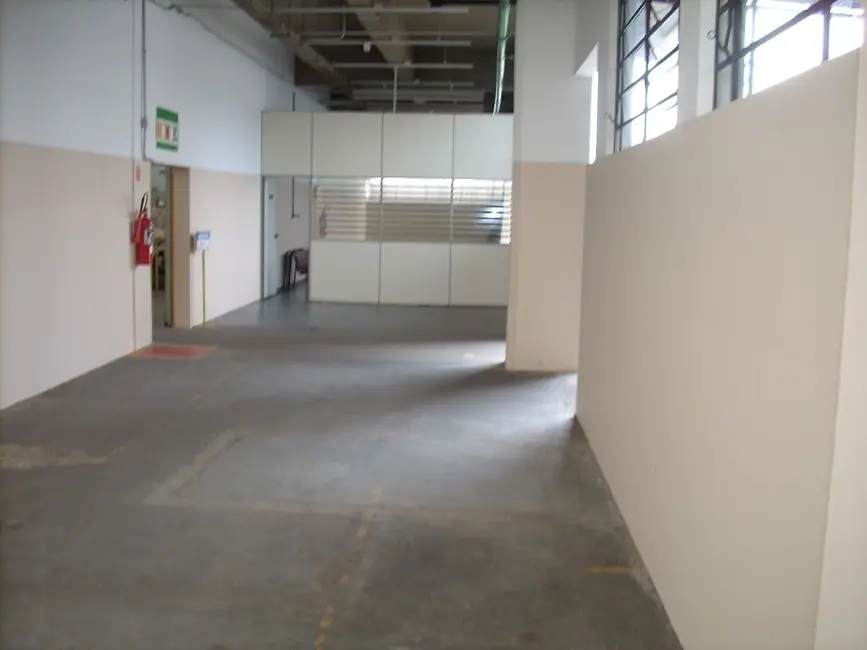 Armazém / Galpão à venda, 5400m2 em Água Branca, São Paulo - SP - imagem 9 Foto 9 de Armazém / Galpão à venda, 5400m2 em Água Branca, São Paulo - SP