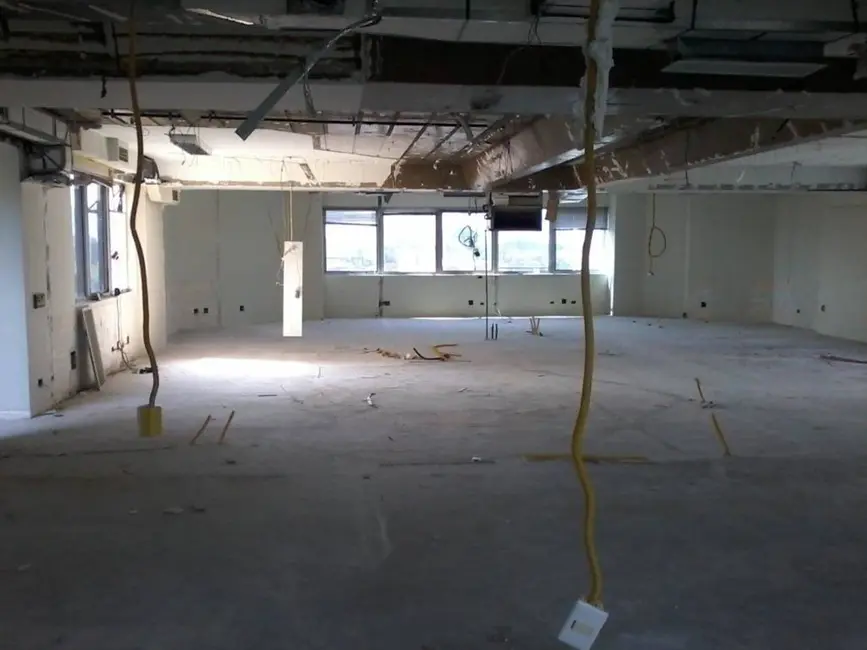 Sala Comercial à venda e para alugar, 190m2 em São Paulo - SP - imagem 9 Foto 9 de Sala Comercial à venda e para alugar, 190m2 em São Paulo - SP