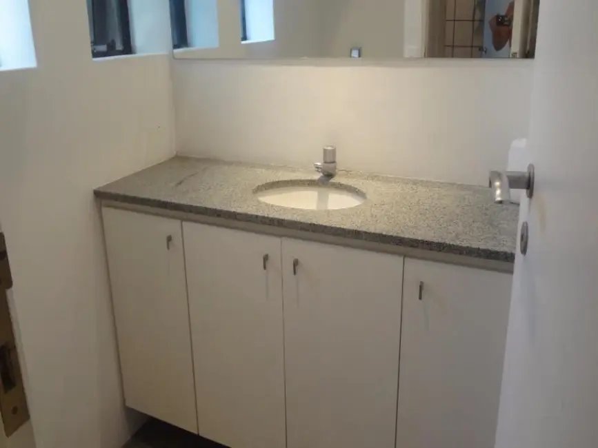 Sala Comercial para alugar, 125m2 em Itaim Bibi, São Paulo - SP - imagem 6 Foto 6 de Sala Comercial para alugar, 125m2 em Itaim Bibi, São Paulo - SP