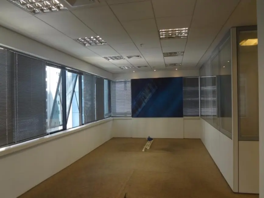 Foto 2 de Sala Comercial para alugar, 125m2 em Itaim Bibi, São Paulo - SP