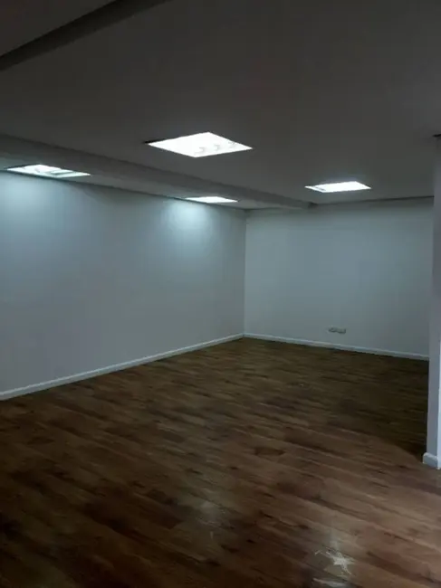 Sala Comercial à venda e para alugar, 204m2 em Cidade Monções, São Paulo - SP - imagem 3 Foto 3 de Sala Comercial à venda e para alugar, 204m2 em Cidade Monções, São Paulo - SP