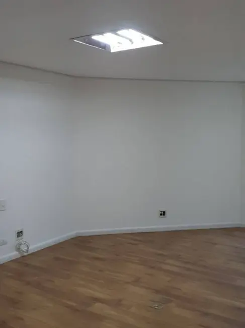 Sala Comercial à venda e para alugar, 204m2 em Cidade Monções, São Paulo - SP - imagem 4 Foto 4 de Sala Comercial à venda e para alugar, 204m2 em Cidade Monções, São Paulo - SP