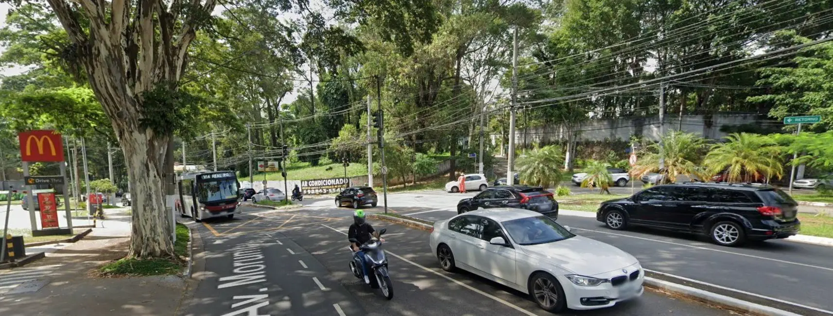 Foto 2 de Terreno / Lote para alugar, 2000m2 em Morumbi, São Paulo - SP