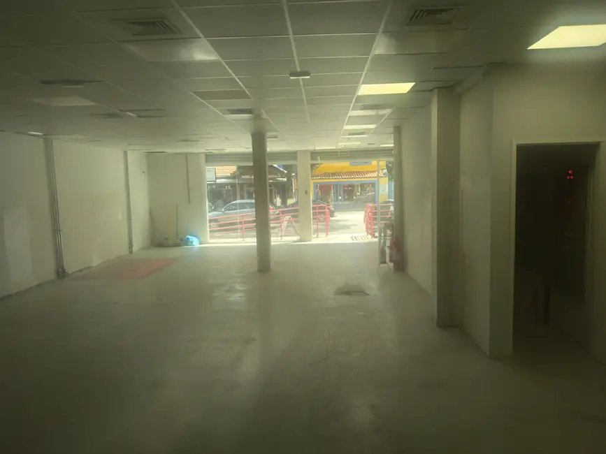 Armazém / Galpão para alugar, 324m2 em Pinheiros, São Paulo - SP - imagem 4 Foto 4 de Armazém / Galpão para alugar, 324m2 em Pinheiros, São Paulo - SP