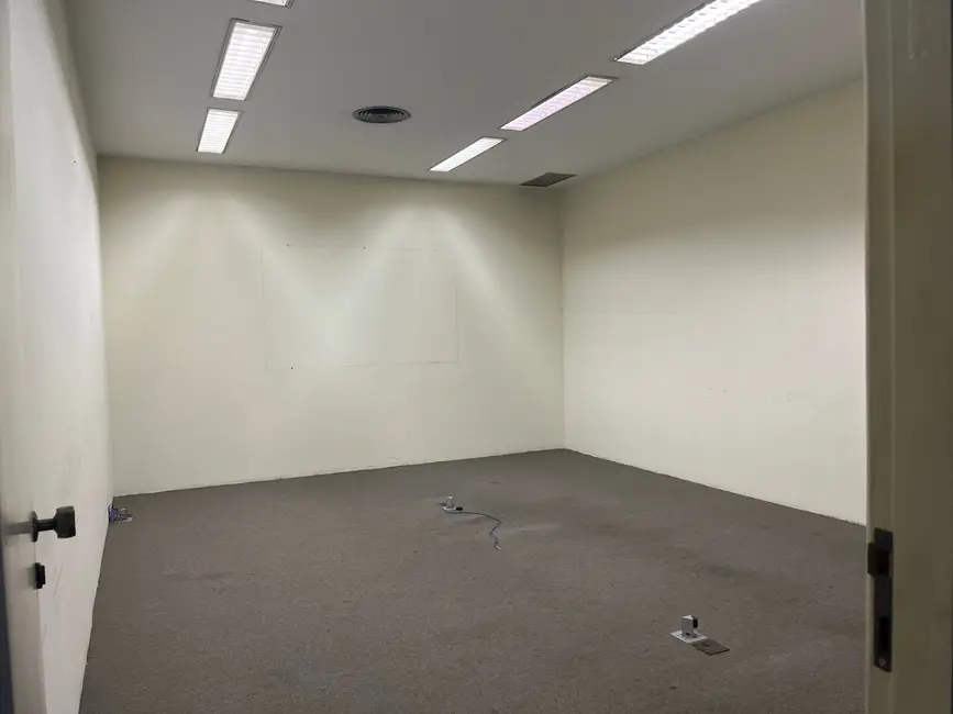 Loja para alugar, 1417m2 em Santana, São Paulo - SP - imagem 8 Foto 8 de Loja para alugar, 1417m2 em Santana, São Paulo - SP