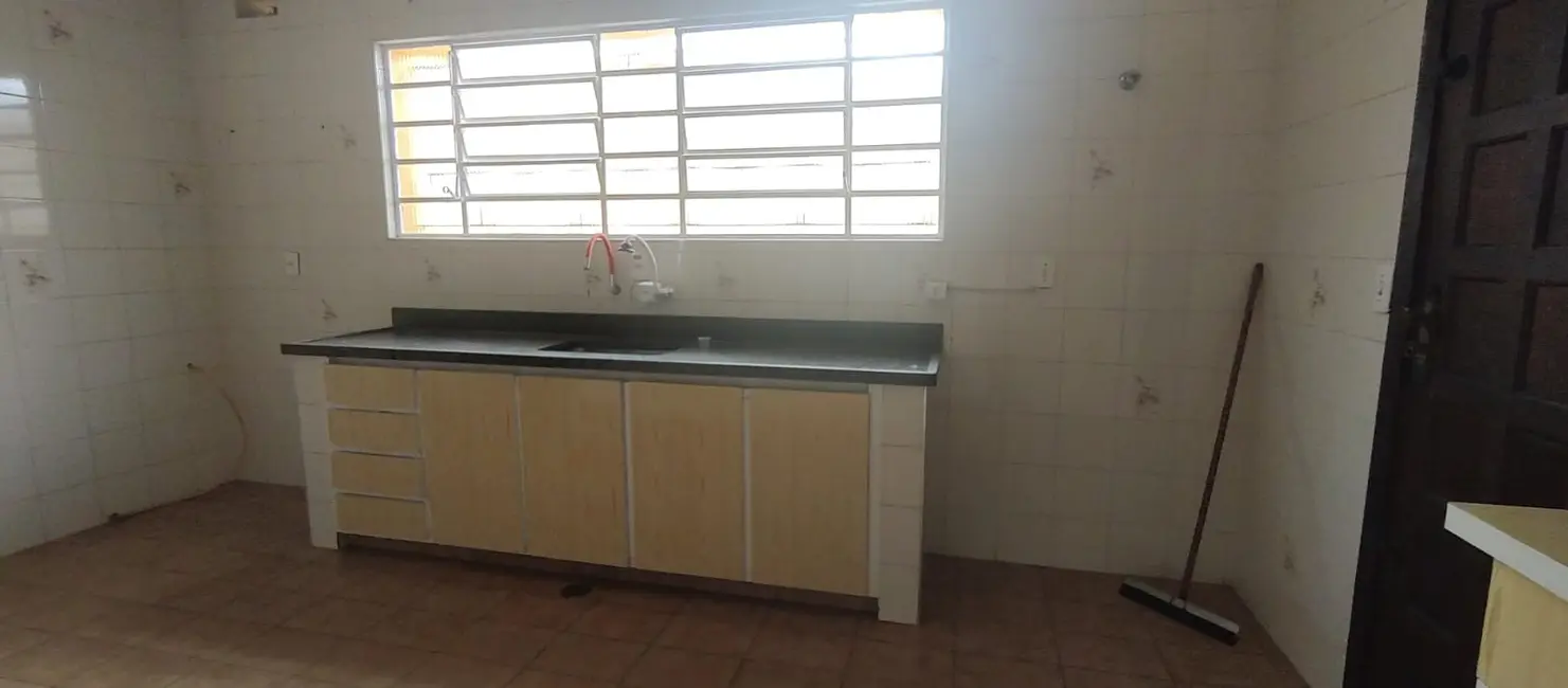 Foto 6 de Casa com 4 quartos à venda, 136m2 em Parque Vitória, São Paulo - SP