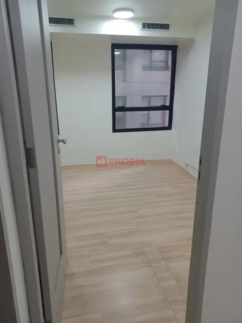 Sala Comercial para alugar, 154m2 em Vila Olímpia, São Paulo - SP - imagem 9 Foto 9 de Sala Comercial para alugar, 154m2 em Vila Olímpia, São Paulo - SP