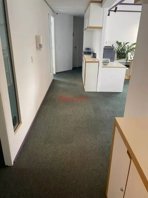 Sala Comercial à venda e para alugar, 117m2 em Cidade Monções, São Paulo - SP - imagem 4 Foto 4 de Sala Comercial à venda e para alugar, 117m2 em Cidade Monções, São Paulo - SP