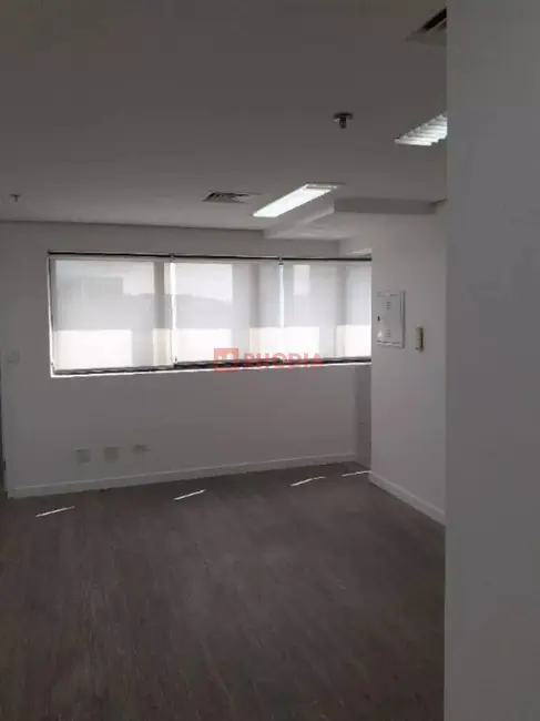 Foto 7 de Sala Comercial para alugar, 90m2 em Vila Olímpia, São Paulo - SP