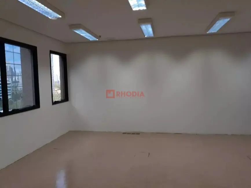 Sala Comercial à venda e para alugar, 74m2 em Vila Olímpia, São Paulo - SP - imagem 3 Foto 3 de Sala Comercial à venda e para alugar, 74m2 em Vila Olímpia, São Paulo - SP