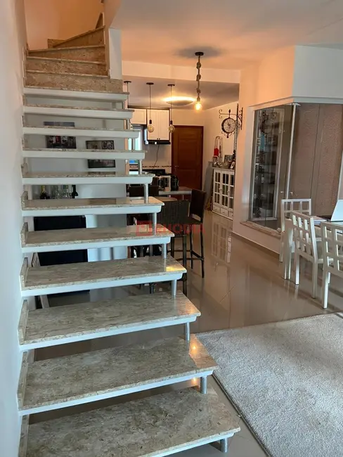 Casa com 3 quartos à venda, 180m2 em Horto Florestal, São Paulo - SP - imagem 1 Foto 1 de Casa com 3 quartos à venda, 180m2 em Horto Florestal, São Paulo - SP