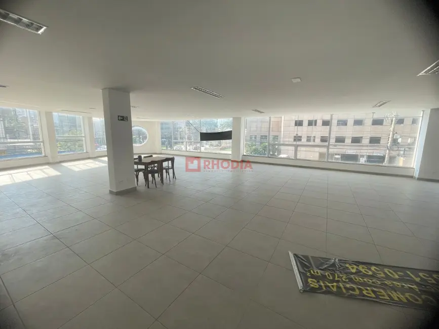 Foto 3 de Sala Comercial para alugar, 270m2 em Chácara Santo Antônio (Zona Sul), São Paulo - SP