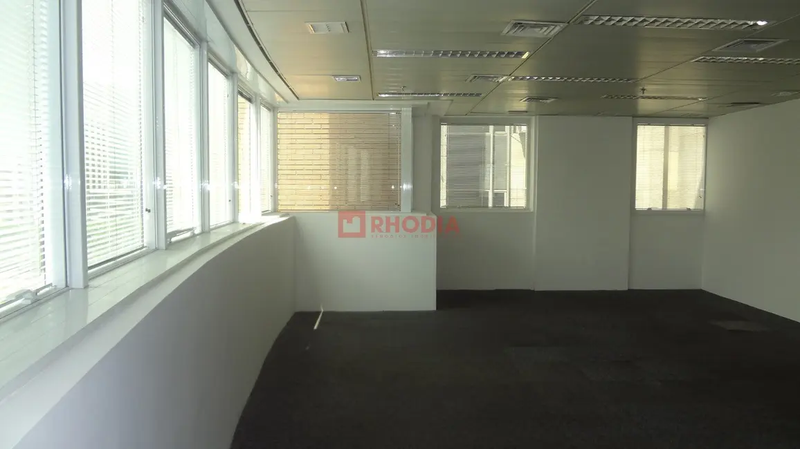 Foto 2 de Sala Comercial para alugar, 200m2 em Vila Olímpia, São Paulo - SP