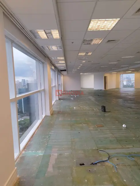 Sala Comercial para alugar, 378m2 em Vila Olímpia, São Paulo - SP - imagem 6 Foto 6 de Sala Comercial para alugar, 378m2 em Vila Olímpia, São Paulo - SP