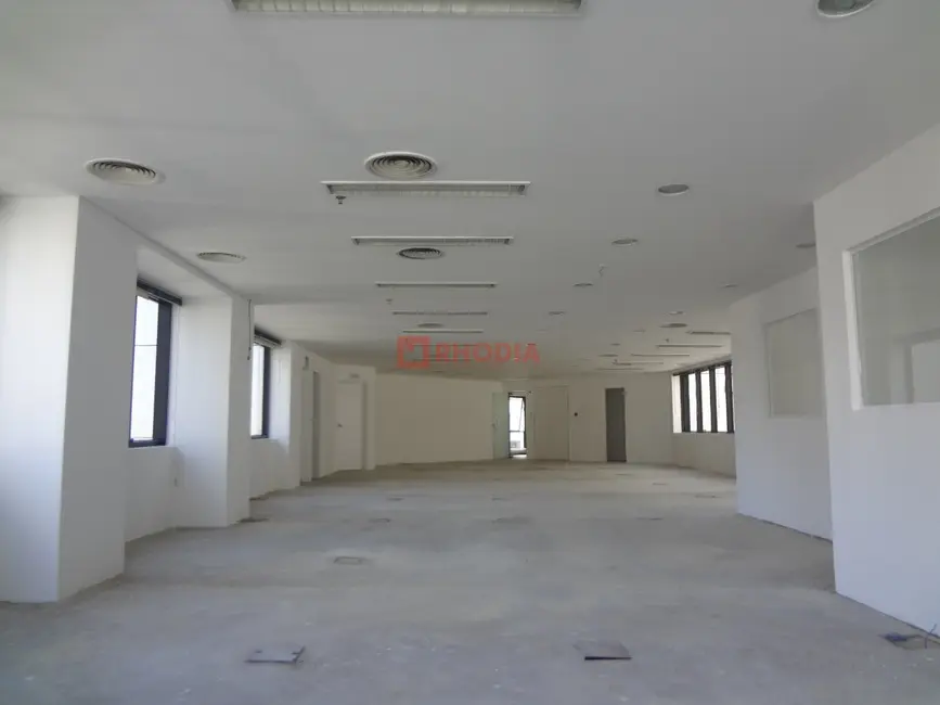 Sala Comercial para alugar, 223m2 em Cidade Monções, São Paulo - SP - imagem 3 Foto 3 de Sala Comercial para alugar, 223m2 em Cidade Monções, São Paulo - SP