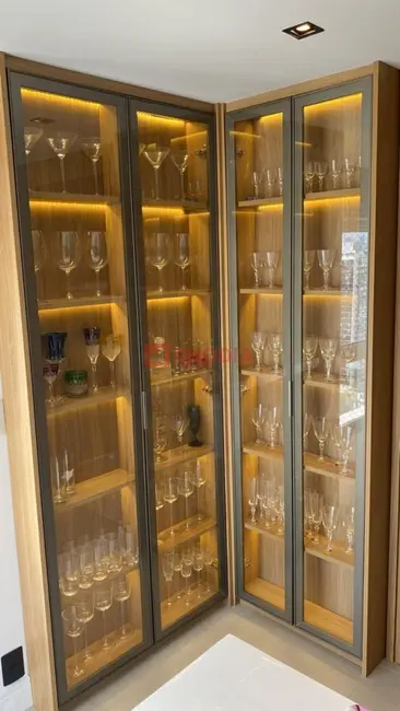 Apartamento com 3 quartos à venda, 215m2 em Vila Olímpia, São Paulo - SP - imagem 4 Foto 4 de Apartamento com 3 quartos à venda, 215m2 em Vila Olímpia, São Paulo - SP