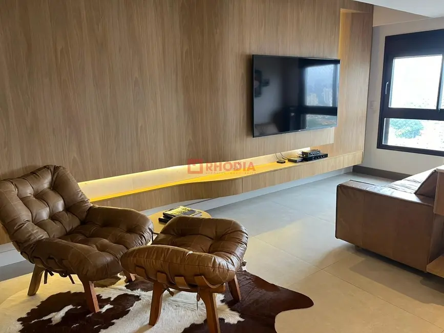 Apartamento com 3 quartos à venda, 215m2 em Vila Olímpia, São Paulo - SP - imagem 7 Foto 7 de Apartamento com 3 quartos à venda, 215m2 em Vila Olímpia, São Paulo - SP