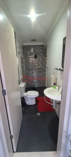 Casa com 3 quartos à venda, 202m2 em Vila Sorocabana, Guarulhos - SP - imagem 5 Foto 5 de Casa com 3 quartos à venda, 202m2 em Vila Sorocabana, Guarulhos - SP