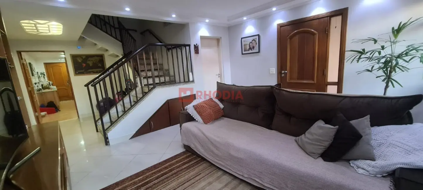 Casa com 3 quartos à venda, 202m2 em Vila Sorocabana, Guarulhos - SP - imagem 4 Foto 4 de Casa com 3 quartos à venda, 202m2 em Vila Sorocabana, Guarulhos - SP