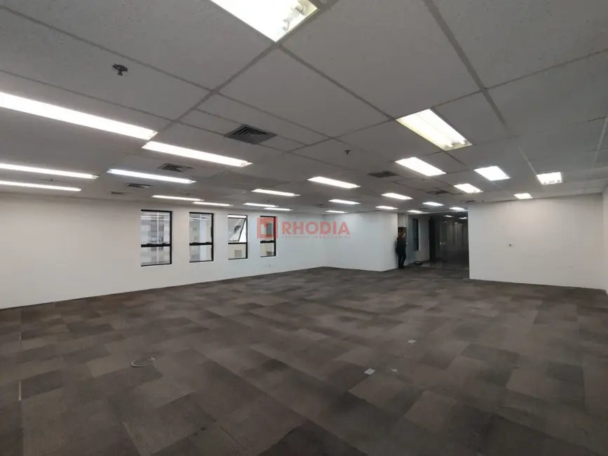Foto 4 de Sala Comercial para alugar, 120m2 em Pinheiros, São Paulo - SP