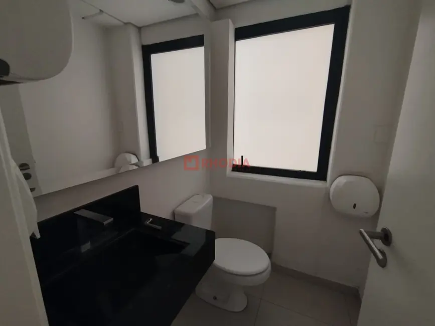 Sala Comercial para alugar, 356m2 em Água Branca, São Paulo - SP - imagem 9 Foto 9 de Sala Comercial para alugar, 356m2 em Água Branca, São Paulo - SP