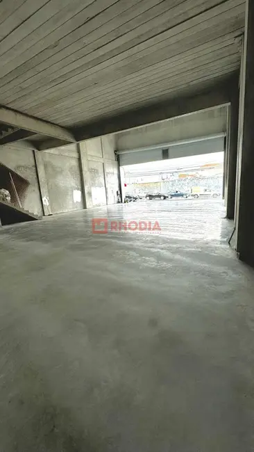 Armazém / Galpão para alugar, 330m2 em Vila Guilherme, São Paulo - SP - imagem 5 Foto 5 de Armazém / Galpão para alugar, 330m2 em Vila Guilherme, São Paulo - SP