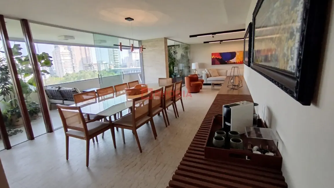 Foto 5 de Apartamento com 4 quartos para alugar, 272m2 em Jardim Europa, São Paulo - SP