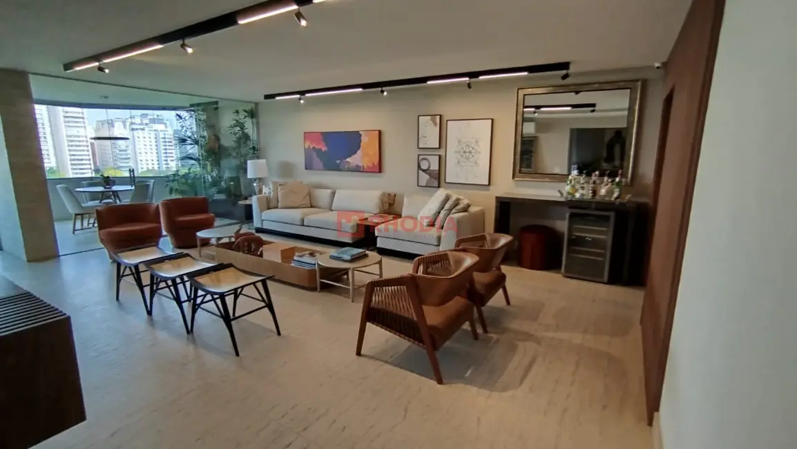 Foto 4 de Apartamento com 4 quartos para alugar, 272m2 em Jardim Europa, São Paulo - SP
