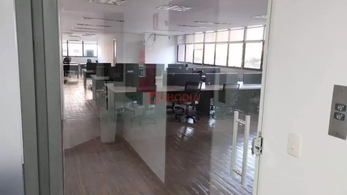 Sala Comercial à venda e para alugar, 133m2 em Vila Olímpia, São Paulo - SP - imagem 4 Foto 4 de Sala Comercial à venda e para alugar, 133m2 em Vila Olímpia, São Paulo - SP