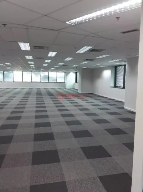 Sala Comercial à venda e para alugar, 775m2 em Butantã, São Paulo - SP - imagem 8 Foto 8 de Sala Comercial à venda e para alugar, 775m2 em Butantã, São Paulo - SP