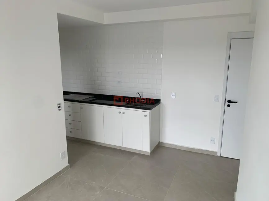 Apartamento com 2 quartos para alugar, 51m2 em Santo Amaro, São Paulo - SP - imagem 3 Foto 3 de Apartamento com 2 quartos para alugar, 51m2 em Santo Amaro, São Paulo - SP