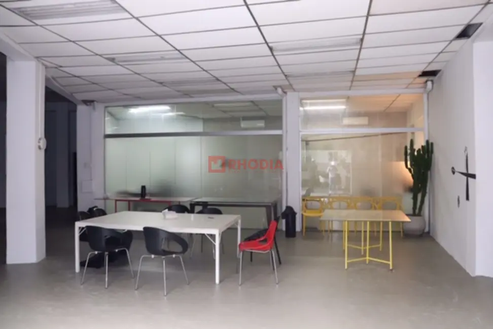 Armazém / Galpão para alugar, 1300m2 em Bom Retiro, São Paulo - SP - imagem 4 Foto 4 de Armazém / Galpão para alugar, 1300m2 em Bom Retiro, São Paulo - SP