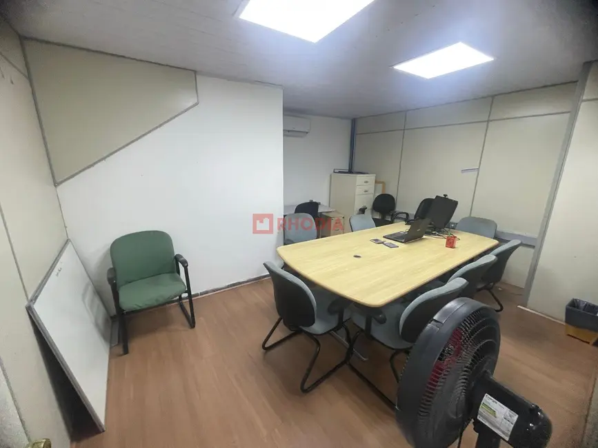 Armazém / Galpão para alugar, 1500m2 em Bom Retiro, São Paulo - SP - imagem 7 Foto 7 de Armazém / Galpão para alugar, 1500m2 em Bom Retiro, São Paulo - SP