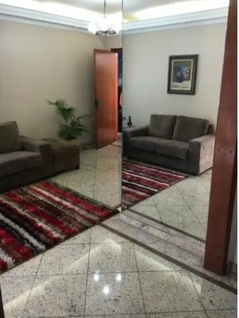 Casa com 5 quartos à venda, 410m2 em Vila Constança, São Paulo - SP - imagem 5 Foto 5 de Casa com 5 quartos à venda, 410m2 em Vila Constança, São Paulo - SP