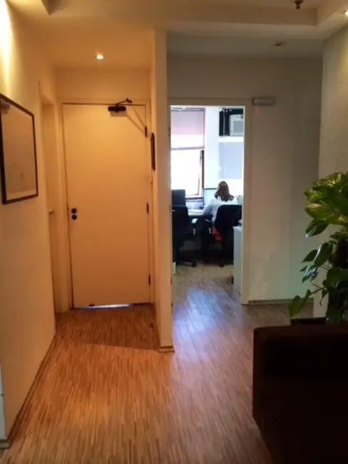 Sala Comercial à venda, 247m2 em Paraíso, São Paulo - SP - imagem 4 Foto 4 de Sala Comercial à venda, 247m2 em Paraíso, São Paulo - SP