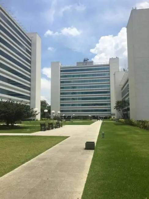 Foto 3 de Sala Comercial para alugar, 2844m2 em Jardim São Luís, São Paulo - SP