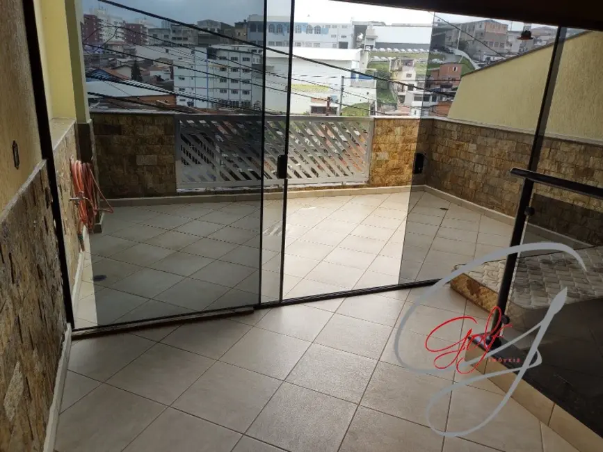 Foto 1 de Casa com 3 quartos para alugar, 196m2 em Jaguaribe, Osasco - SP