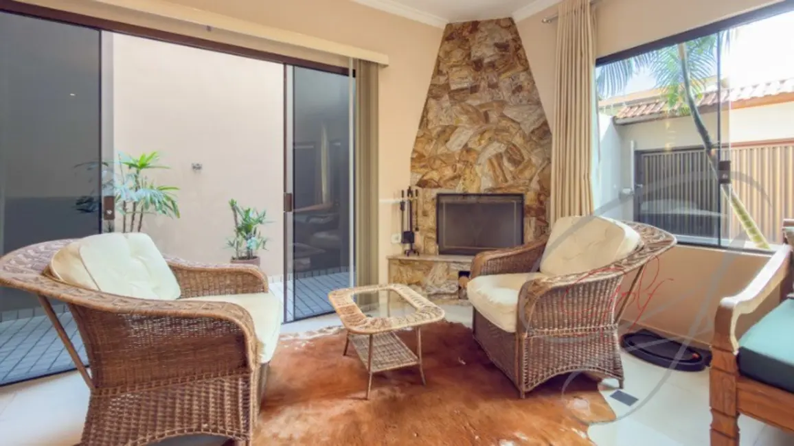 Casa com 3 quartos à venda, 254m2 em Adalgisa, Osasco - SP - imagem 3 Foto 3 de Casa com 3 quartos à venda, 254m2 em Adalgisa, Osasco - SP