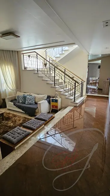 Foto 4 de Casa com 4 quartos à venda, 323m2 em City Bussocaba, Osasco - SP