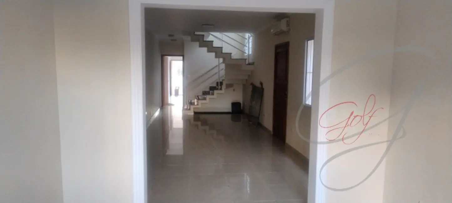 Casa com 4 quartos à venda, 320m2 em Vila Yara, Osasco - SP - imagem 5 Foto 5 de Casa com 4 quartos à venda, 320m2 em Vila Yara, Osasco - SP