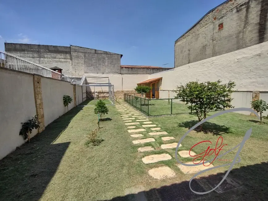 Casa com 3 quartos à venda, 500m2 em Quitaúna, Osasco - SP - imagem 9 Foto 9 de Casa com 3 quartos à venda, 500m2 em Quitaúna, Osasco - SP