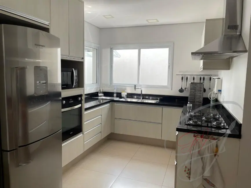 Foto 9 de Casa de Condomínio com 4 quartos à venda, 300m2 em Boituva - SP